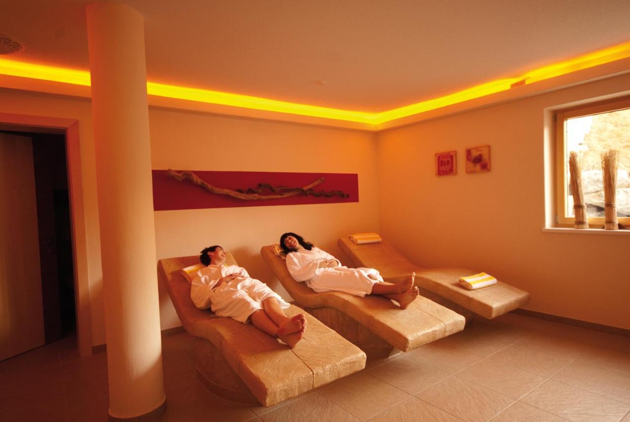 Hotel Garni Alpendiamant Фис Екстериор снимка